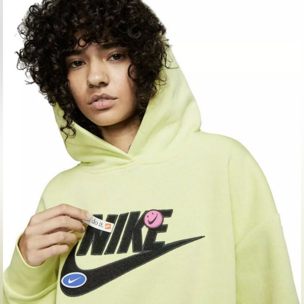 Nike Sportswear Icon Women’s Small! S - Lime & Black! Removable stickers!
